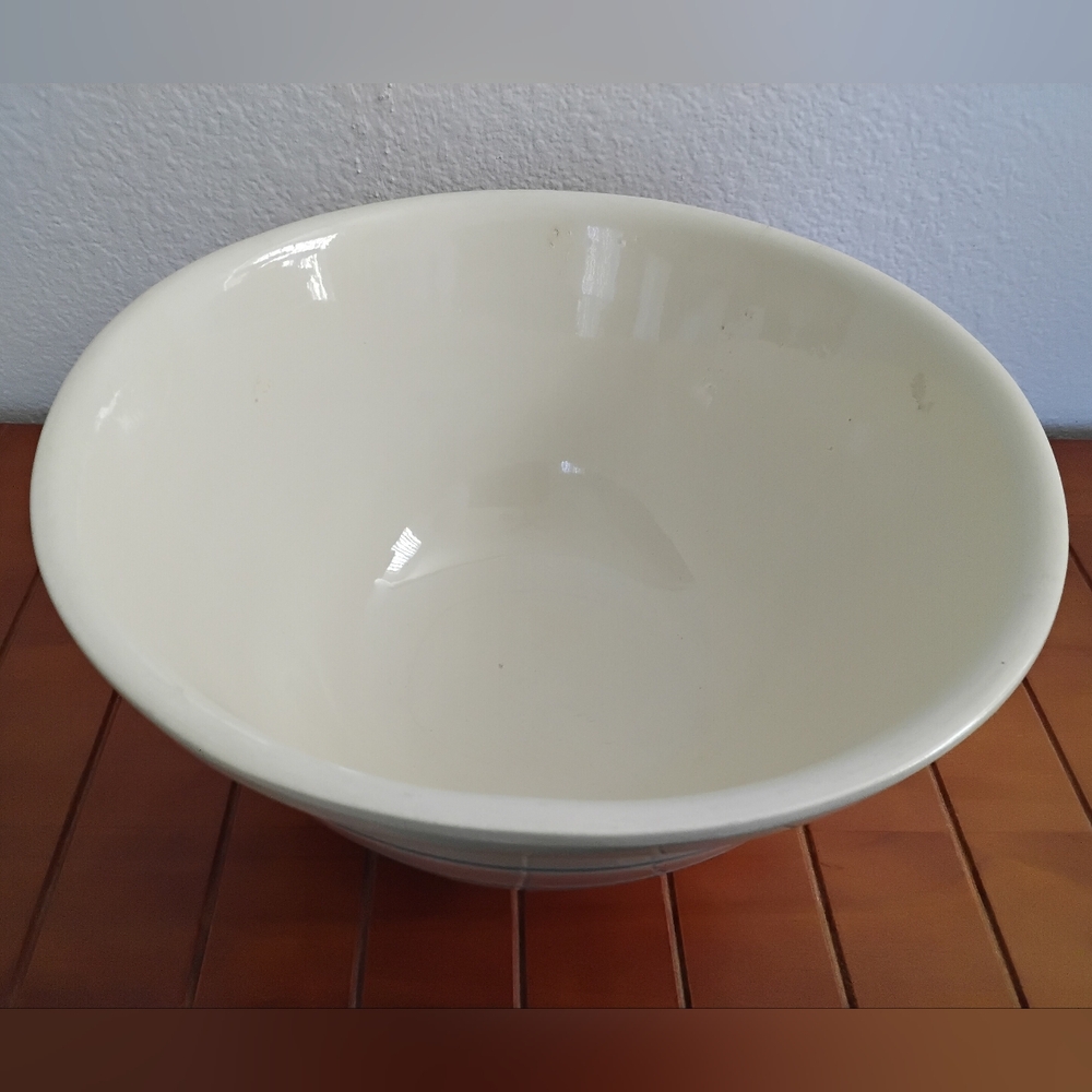 Vintage McCoy Pottery Ovenware | Made in USA Stoneware Mixing Bowl - Picture 4 of 10